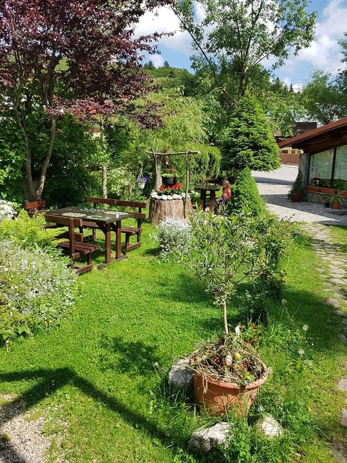 Гостевой дом Pensiunea Liziera Буштени-19